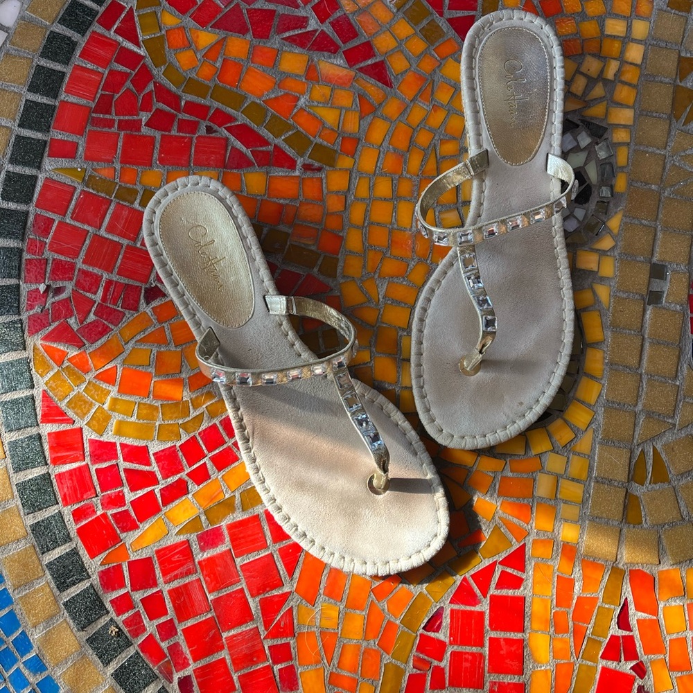 Cole Haan Kalla Thong sandals gold size 8